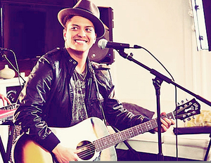 Bruno Mars Laughing Image